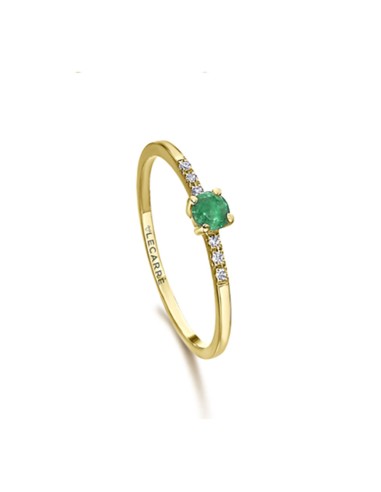 BRIGHT YELLOW GOLD RING AND EMERALD