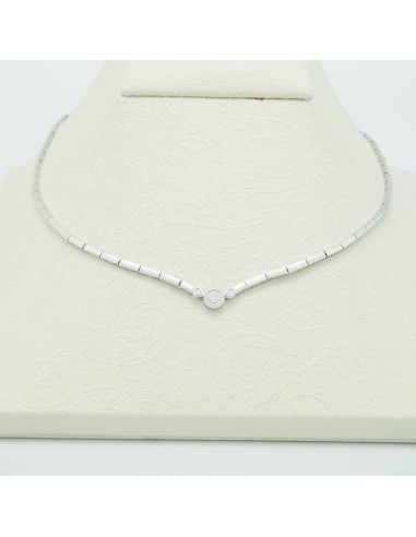 NECKLACE WITH 3 DIAMOND CHATONS